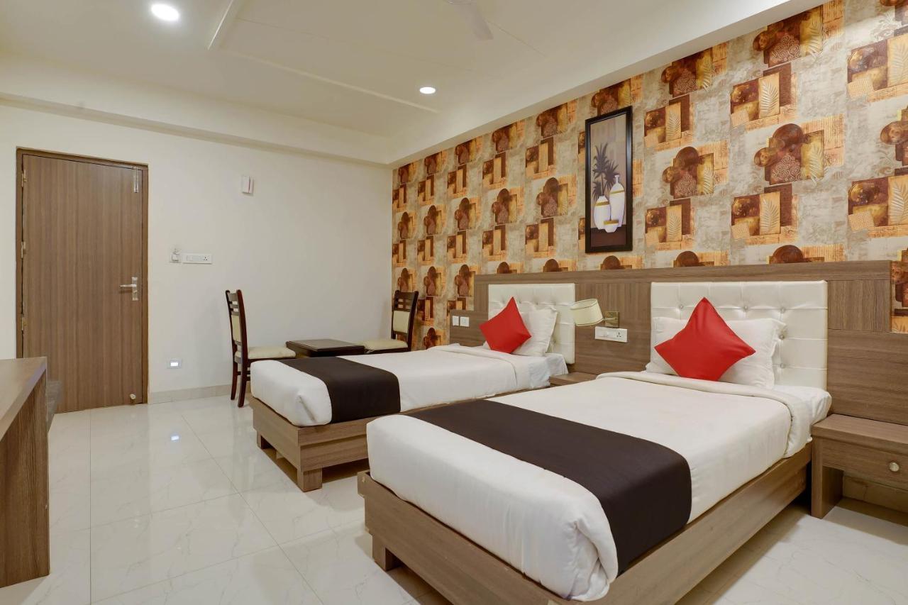 Townhouse Oak Sri Simran Park Hotel Near Secunderabad Railway Station Hyderabad Eksteriør billede