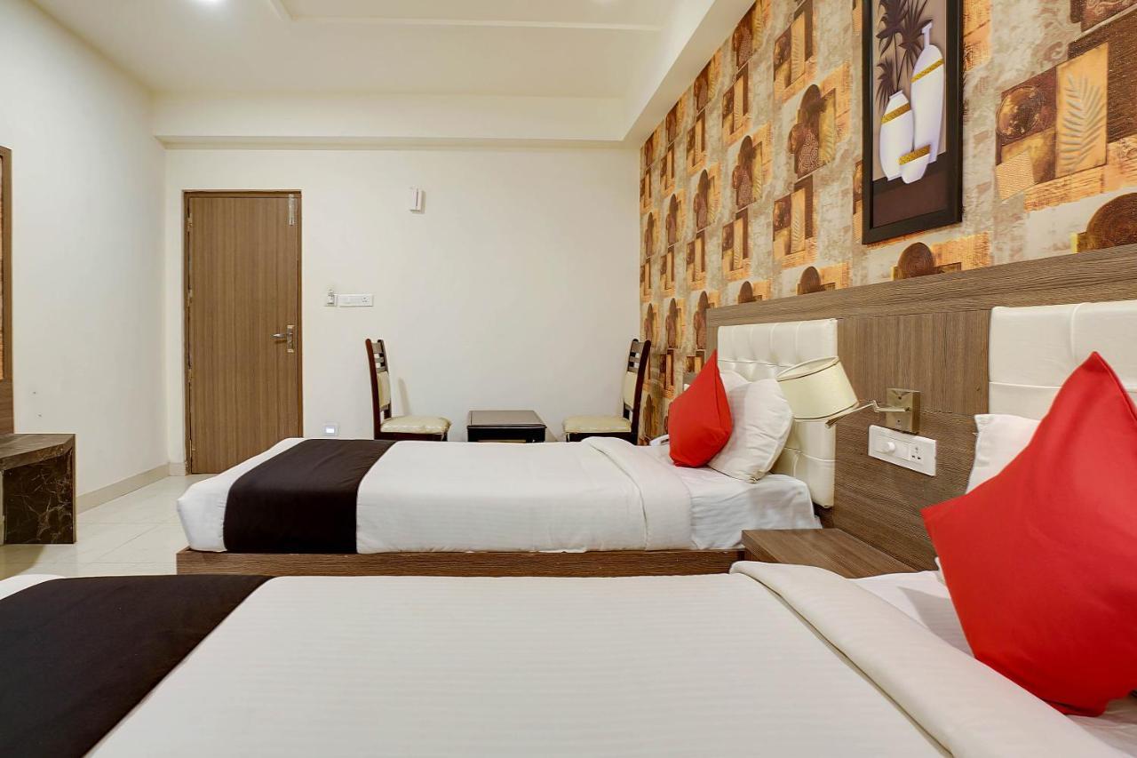 Townhouse Oak Sri Simran Park Hotel Near Secunderabad Railway Station Hyderabad Eksteriør billede