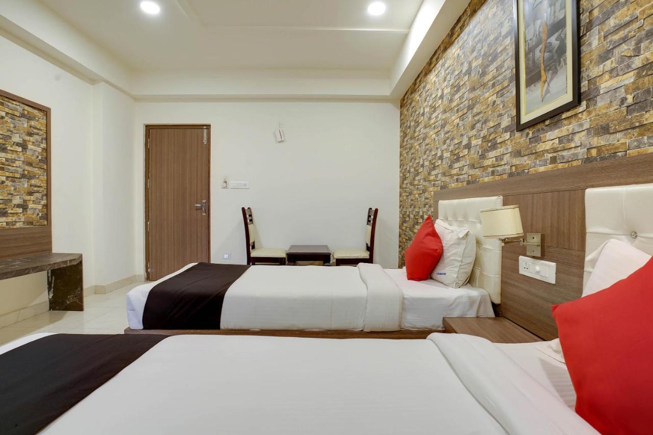 Townhouse Oak Sri Simran Park Hotel Near Secunderabad Railway Station Hyderabad Eksteriør billede